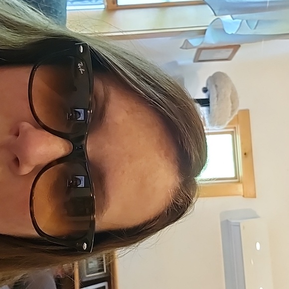 Ray Ban Sunglasses - Picture 3 of 4